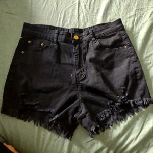 Women's New Black Large high waisted distressed stretchy shorts